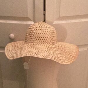 🌴NWT Super Big Fun Floppy Hat Closet Must Have 🌴